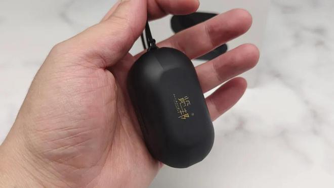买的降噪耳机品牌榜单！龙8体育无线年值得购(图3)